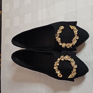 LNWOT women's Black Flats